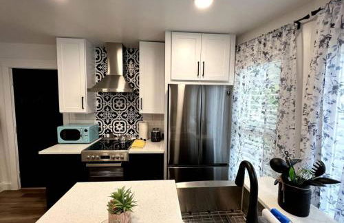 Sacred Heart HospitalHuckleberrysMin to Dwntn - Foto 3