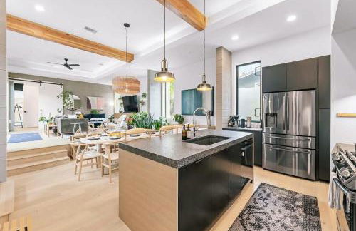 Luxe Home Minutes from UT & Downtown - Foto 18