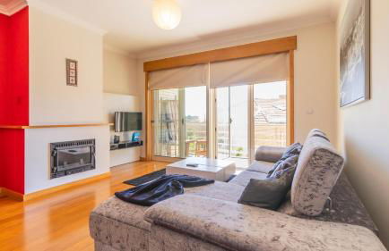 Central Matosinhos Apartment by Unique Hosts - Photo 2