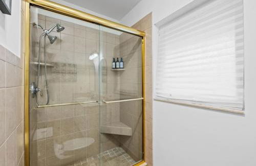 Sunshine Retreat I Waterfront I Pool I Paddle Boards I Bikes - Foto 13