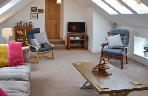 Stable Cottage - Photo 2