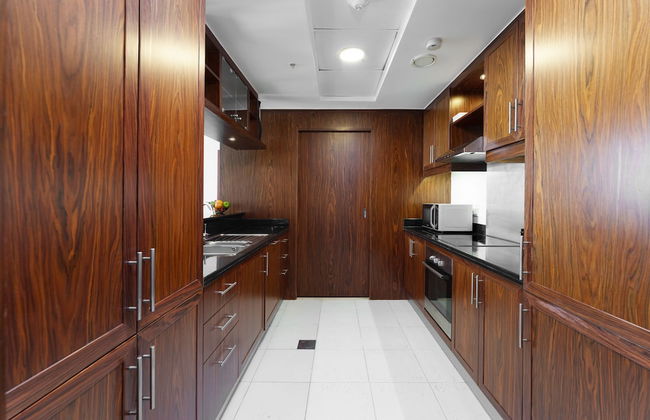 Maison Privee - Exclusive Apt w/ Direct Burj Khalifa Views - Photo 13