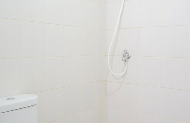 Cozy Studio Apartment at Ayodhya Residences By Travelio - Foto 10