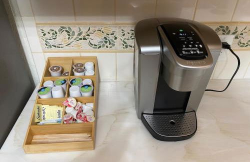 Serene Family Retreat King Beds Pool Hot Tub and Games - Photo 11