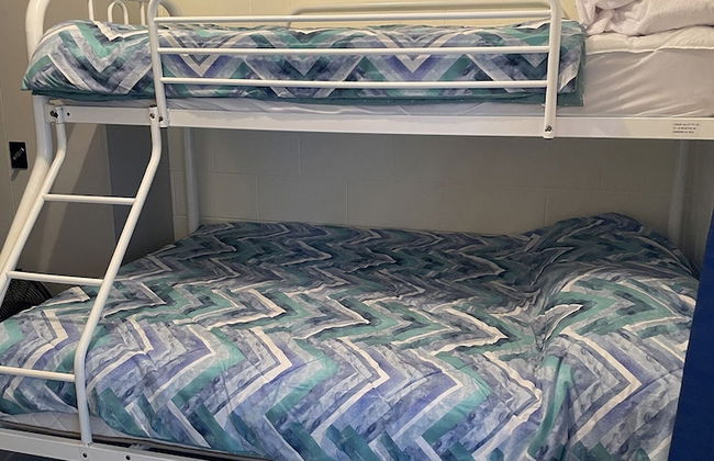 Peter's Port - Photo 2