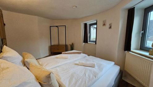 YFB l 500 Jahre alter Stadtmauerturm - Foto 2, towels, wardrobe