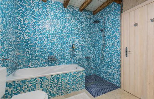 Family Villa Lipica with private pool and jacuzzi - Photo 27