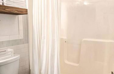 3BR Country Retreat Pool Gazebo Play - Foto 24