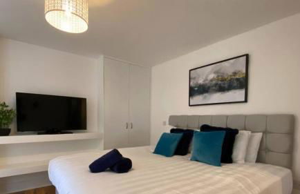 StayZo Cole Green Lane Accommodation- FREE Parking - Foto 18