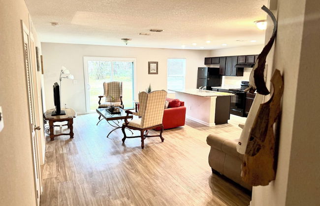 3 Bed Home 5 Mins to JAX Airport & Zoo - Foto 21