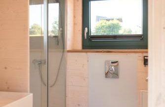 Tiny Hausboot Schwarzwald Maidle mit Dachterrasse und Kamin - Foto 6