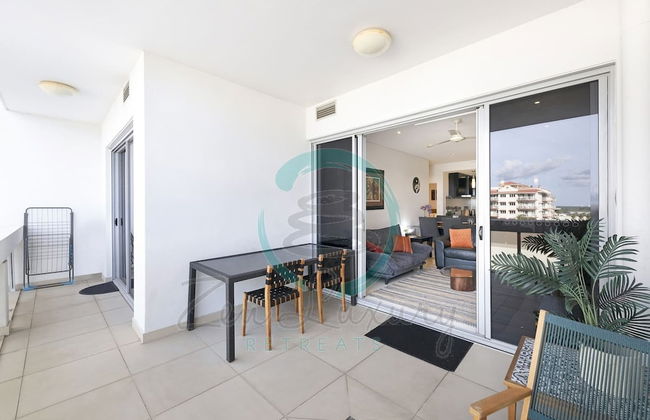 City Skyline Escape Office Parking Pool - Foto 12