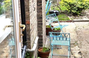 Charming, Renovated Residence in Willesden Green - Foto 10