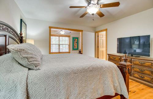 Norfork Lake Access Cabin with Deck and Water View! - Foto 12