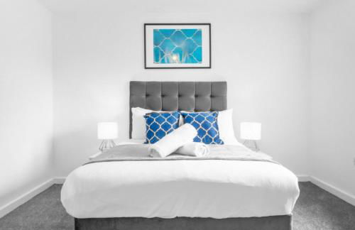 Modern 2 Bed Apartment - Parking - Smart TV - Fast Wi-Fi 27CR - Foto 3