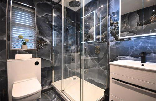 New Two Bedroom Suite - Walk to Trentham Gardens! - Foto 7