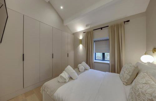 Brook Bottom Farm luxury apartments and Farmhouse - Photo 17