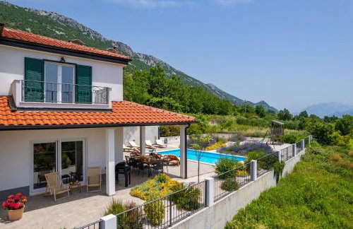 Villa Belina: 4 ensuite bedrooms, game room, heated pool, sauna & gym - Foto 4