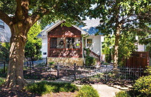 Charming Geneva Cottage Walk 4 Blks to Downtown - Foto 6