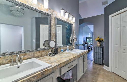 Florida Family Home with Dock on Saw Mill Lake! - Foto 17