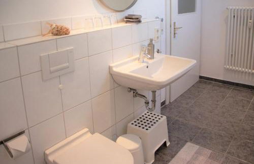 Ferienwohnung Hufelandstern bis 7 Personen - mit E-Ladesäule! - Foto 22