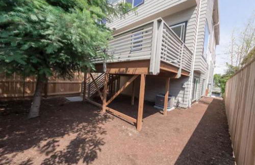 Comfy Family Home, Walkable Neighborhood + Patio! - Foto 45