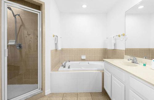 Vista Home near Disney - NEW heated hot tub - games room - Foto 22