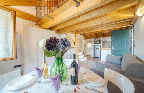 1 Bedroom Nice Home In Avegno - Foto 13