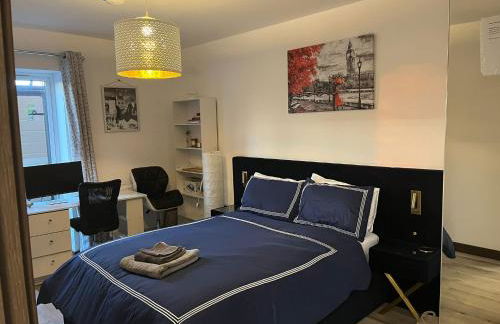 Host-Free Ensuite Double Bed by Heathrow - Foto 4