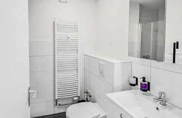 Chic City Apartment, 1BR for 2, Elegant Comfort, City Center - Foto 27