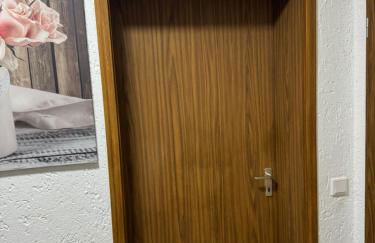 Laras voll ausgestattete Gartenwohnung mit WLAN und TV - Foto 10