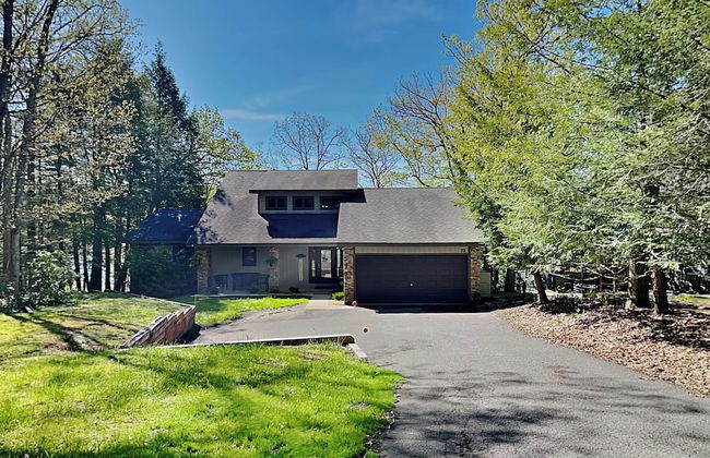 Lured by the Lake - Foto 47