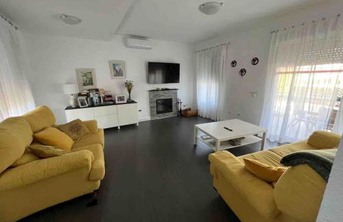 Chalet con piscina privada, parking y zona BBQ - Foto 43