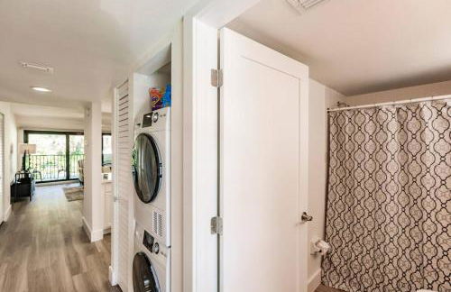 Park Shore Resort 2nd floor BLDG D 228 - Foto 20