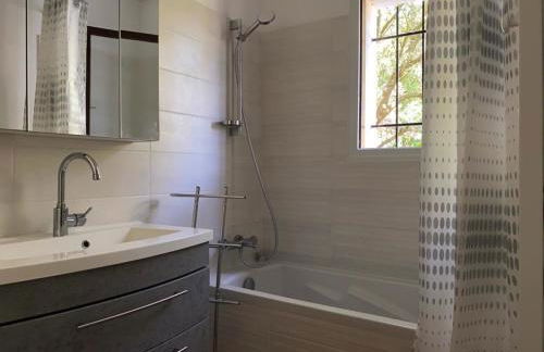 Maison vendéenne rénovée, accès direct plage, terrasses, BBQ, parking gratuit - FR-1-336-123 - Foto 6