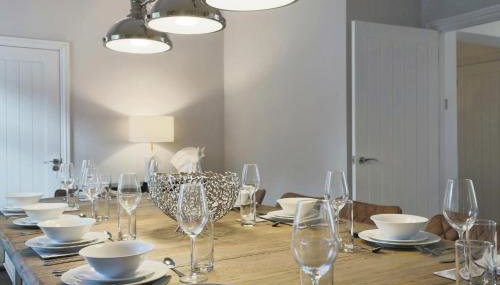 Large Luxury Home in Solihull - Sleeps 14 near NEC & BHX - Foto 3