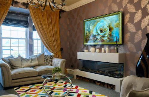 6BR House with Butler, Sauna & Hot Tub in Glasgow - Foto 31