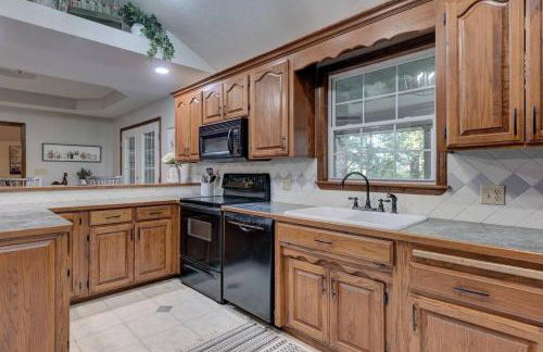 Rural 6 bedroom cabin - With a Hot Tub! - Foto 37