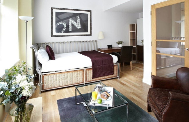 196 Bishopsgate Apartments by DMONTRIO - Photo 3