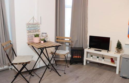 Cosy studio with kitchenette and private bathroom - 15mins to Central London! - Foto 4