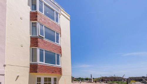 Battery House - Photo 3