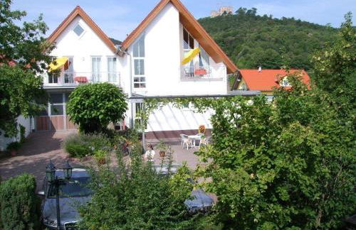 Weingut & Ferienwohnungen Müller-Kern - Foto 1