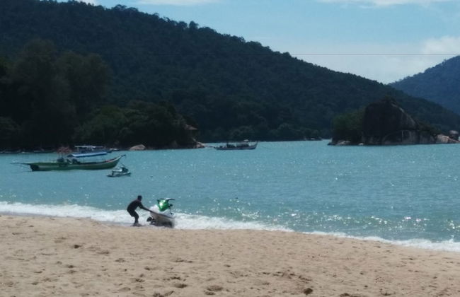 Pinang Beach Apartment at Bayu Emas - Photo 15