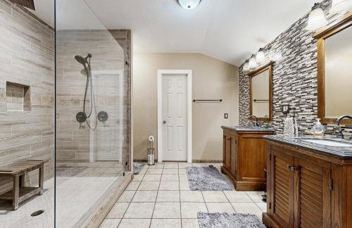 Bacliff Family Getaway with Game Room and Private Pool - Foto 13