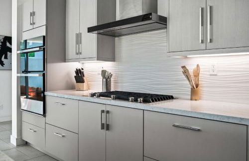 1 mi from Tennis Garden - Corn hole - Pool Access - Foto 10