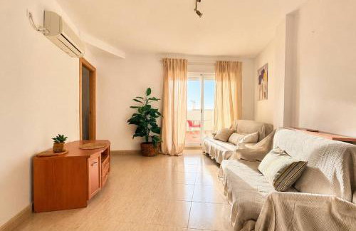 Terrace with Stunning View 5 Min to Beach - Foto 4