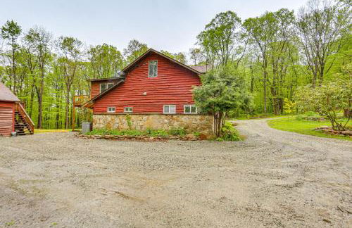 10 Mi to Mtn Resort Normalville Cabin with Balcony! - Foto 37