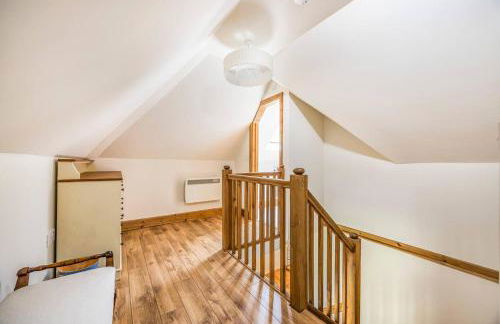 Charming Annexe Lodge with Parking - Pass The Keys - Foto 36