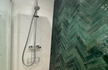 French Riviera Escape - Théoule Hyper Centre - 2 Terrasses - Parking - Photo 19