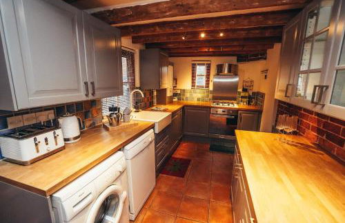 A Lovely Family Cottage in Belper - Photo 33